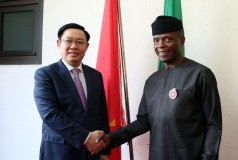 de nghi nigeria noi long kiem soat voi nong san chu luc viet nam