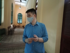 lua hon 2 ti an choi noi doi gui tien cho cha tri benh