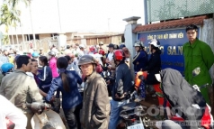 nhieu ho dan lam buoc duong cung vi dai ly nong san vo no